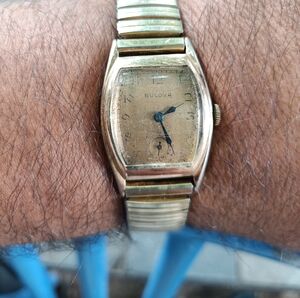 Vintage men Bulova rewind watch